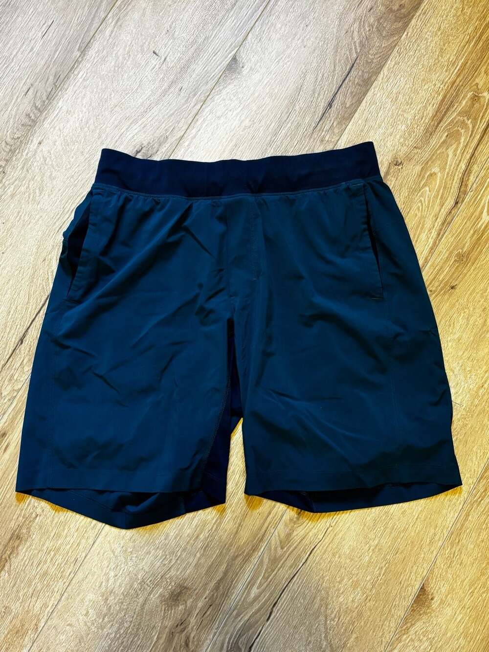 Lululemon Surge Short 6 inch Athletic Shorts